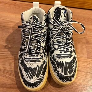Veja x Marni Leather Sneakers